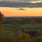 아파트 Holzliebe Mit Donaublick