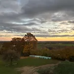 Holzliebe Mit Donaublick 아파트 *