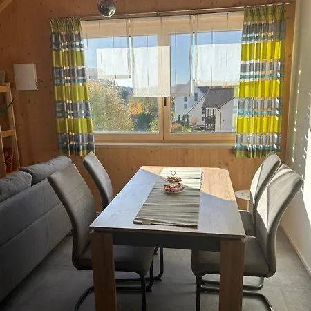 Holzliebe Mit Donaublick Lejlighed